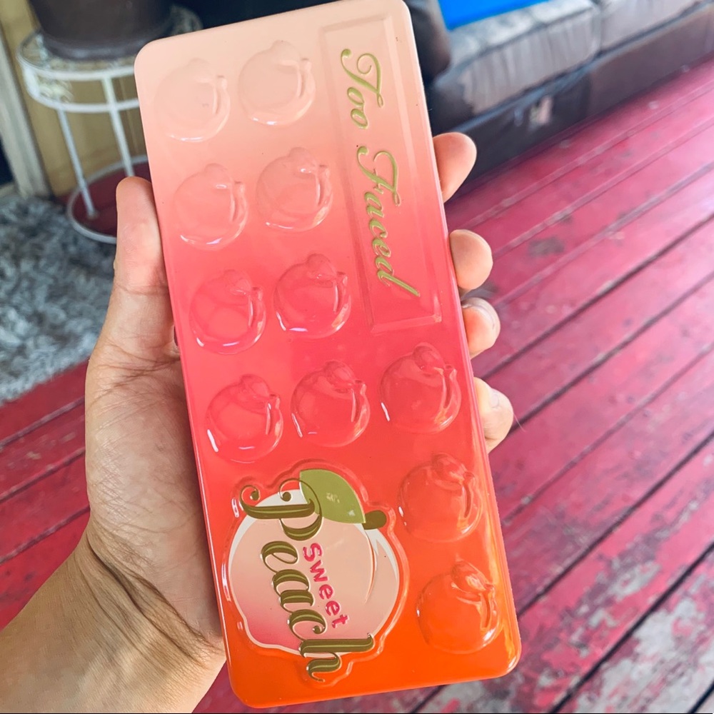 Too Faced Sweet Peach Palett